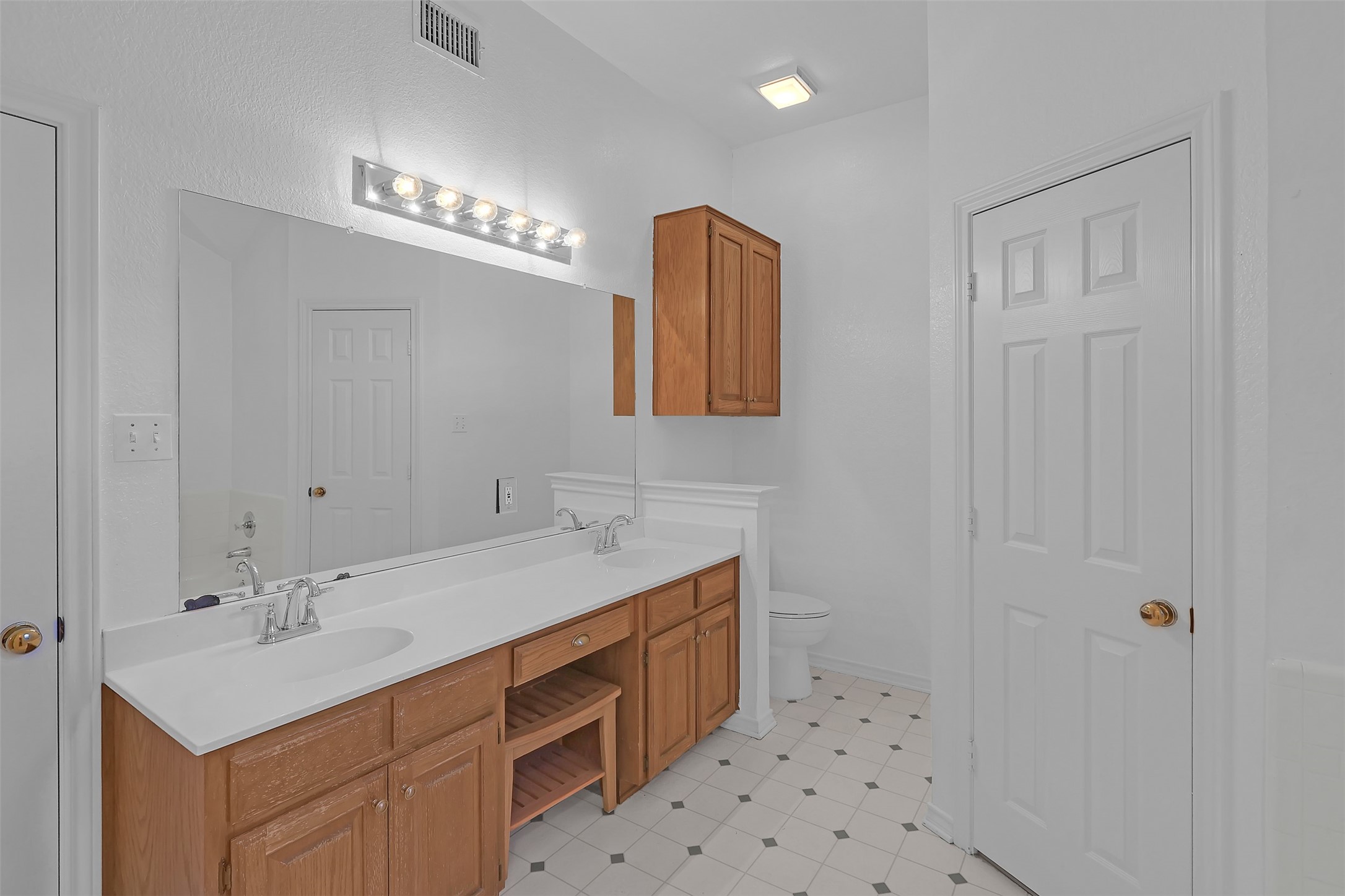 1108 Pine Ridge Drive Azle TX 76020