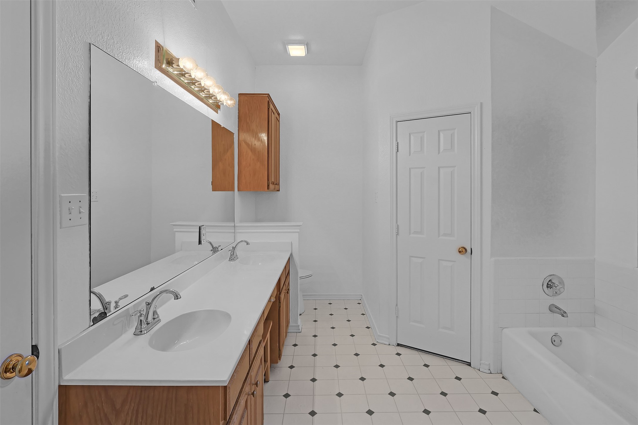 1108 Pine Ridge Drive Azle TX 76020