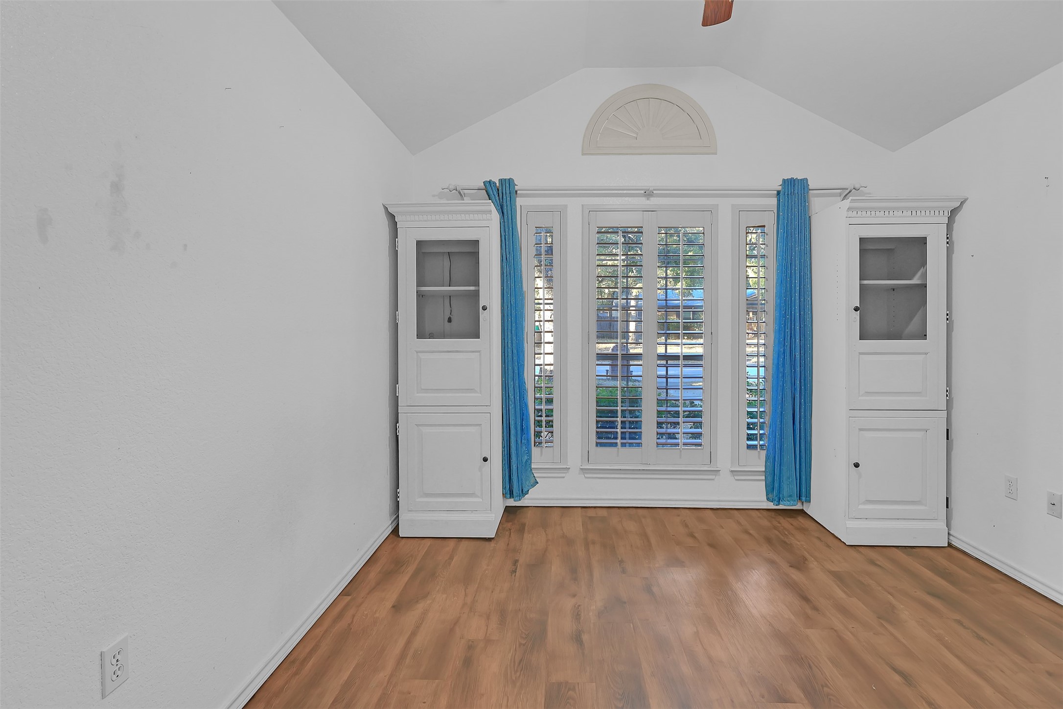 1108 Pine Ridge Drive Azle TX 76020