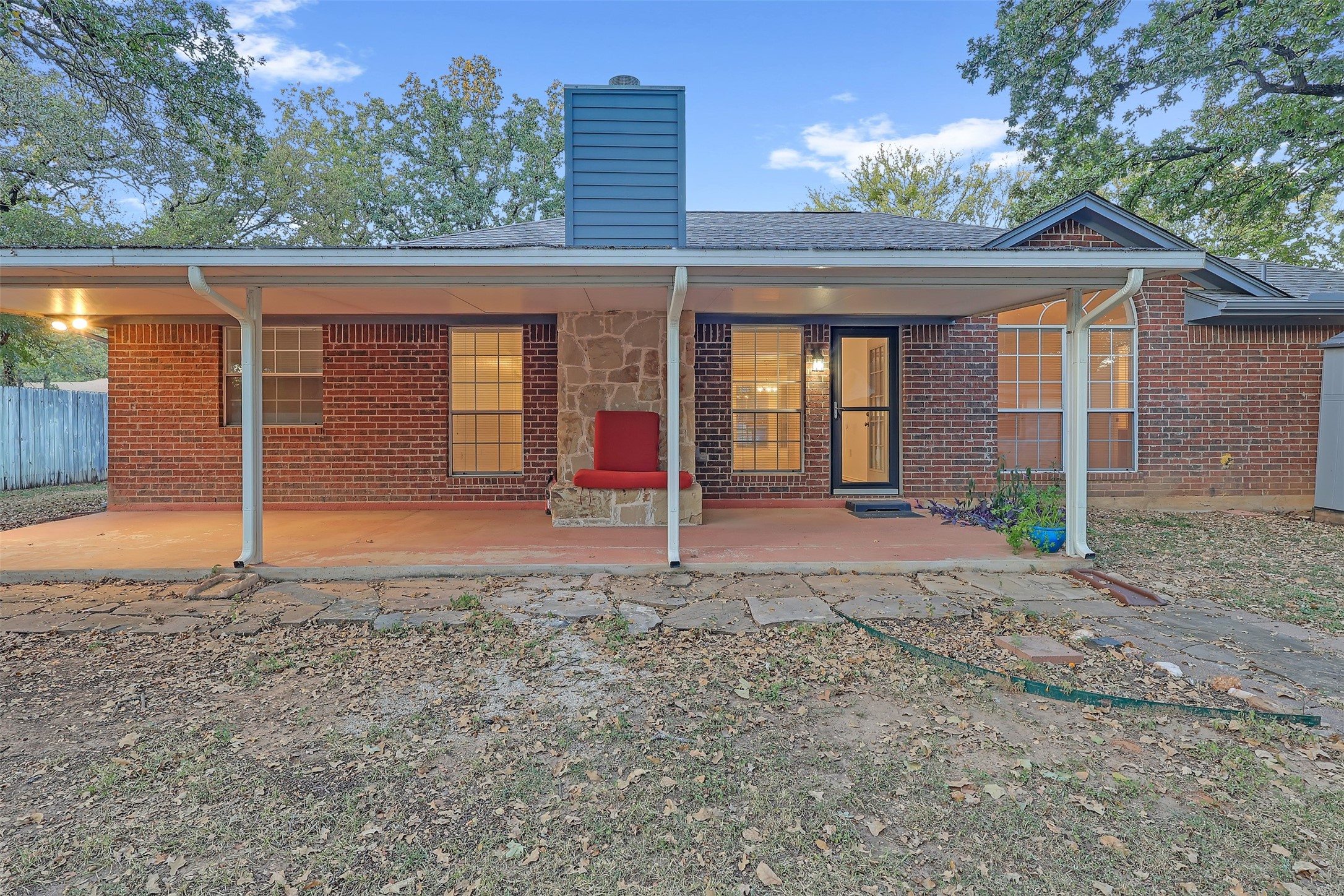 1108 Pine Ridge Drive Azle TX 76020