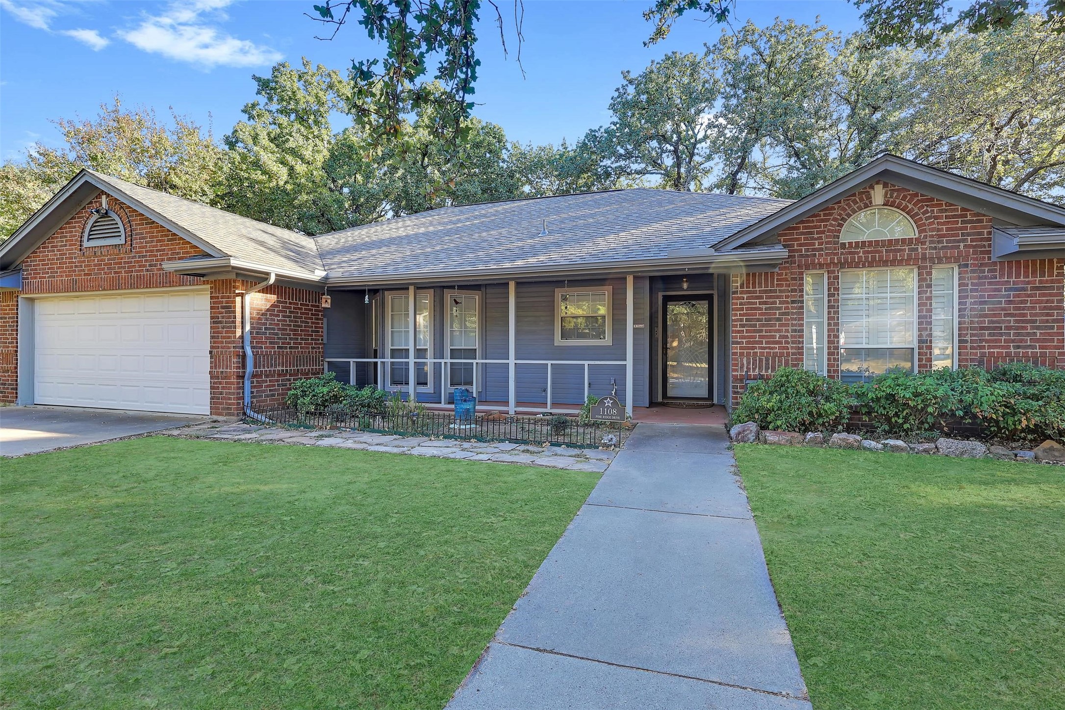 1108 Pine Ridge Drive Azle TX 76020