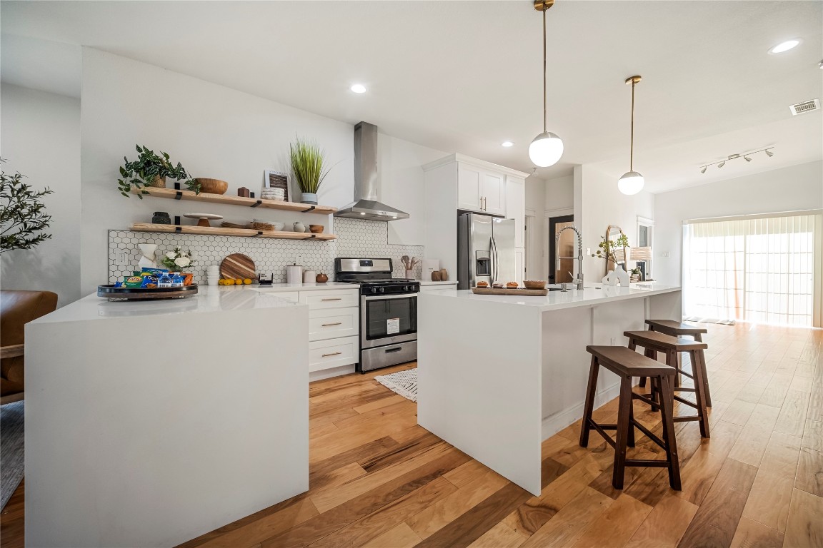 806 Melba Street Dallas TX 75208