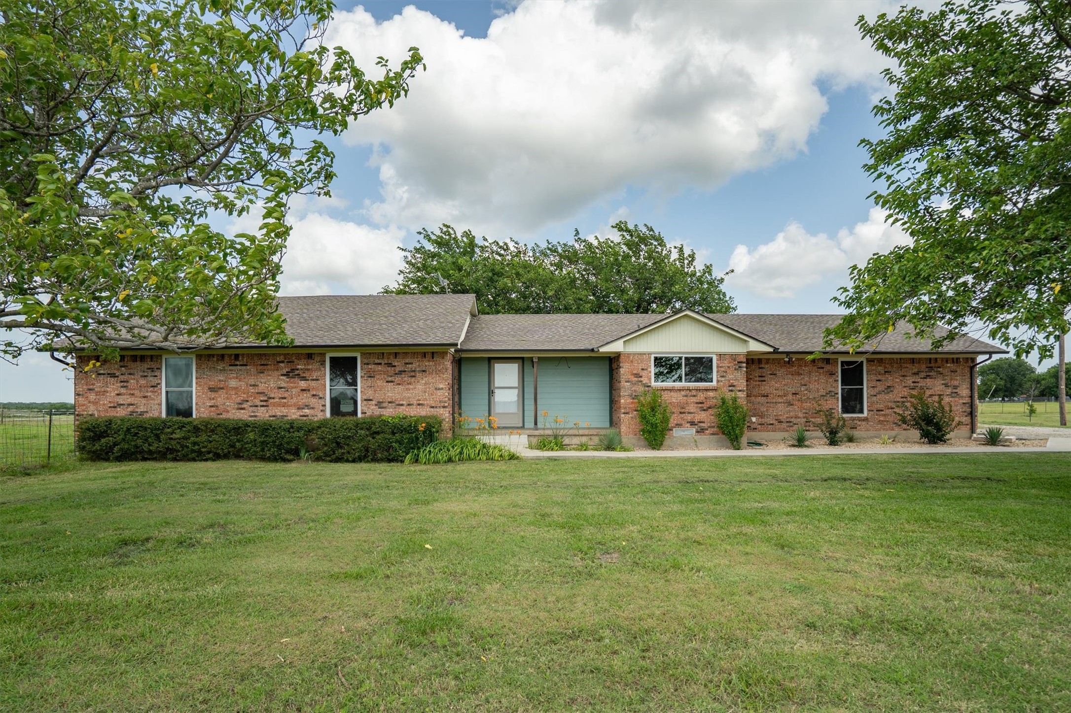 2623 County Road 697 Farmersville TX 75442