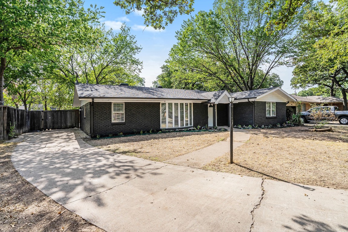 512 Lincolnshire Drive Irving TX 75061
