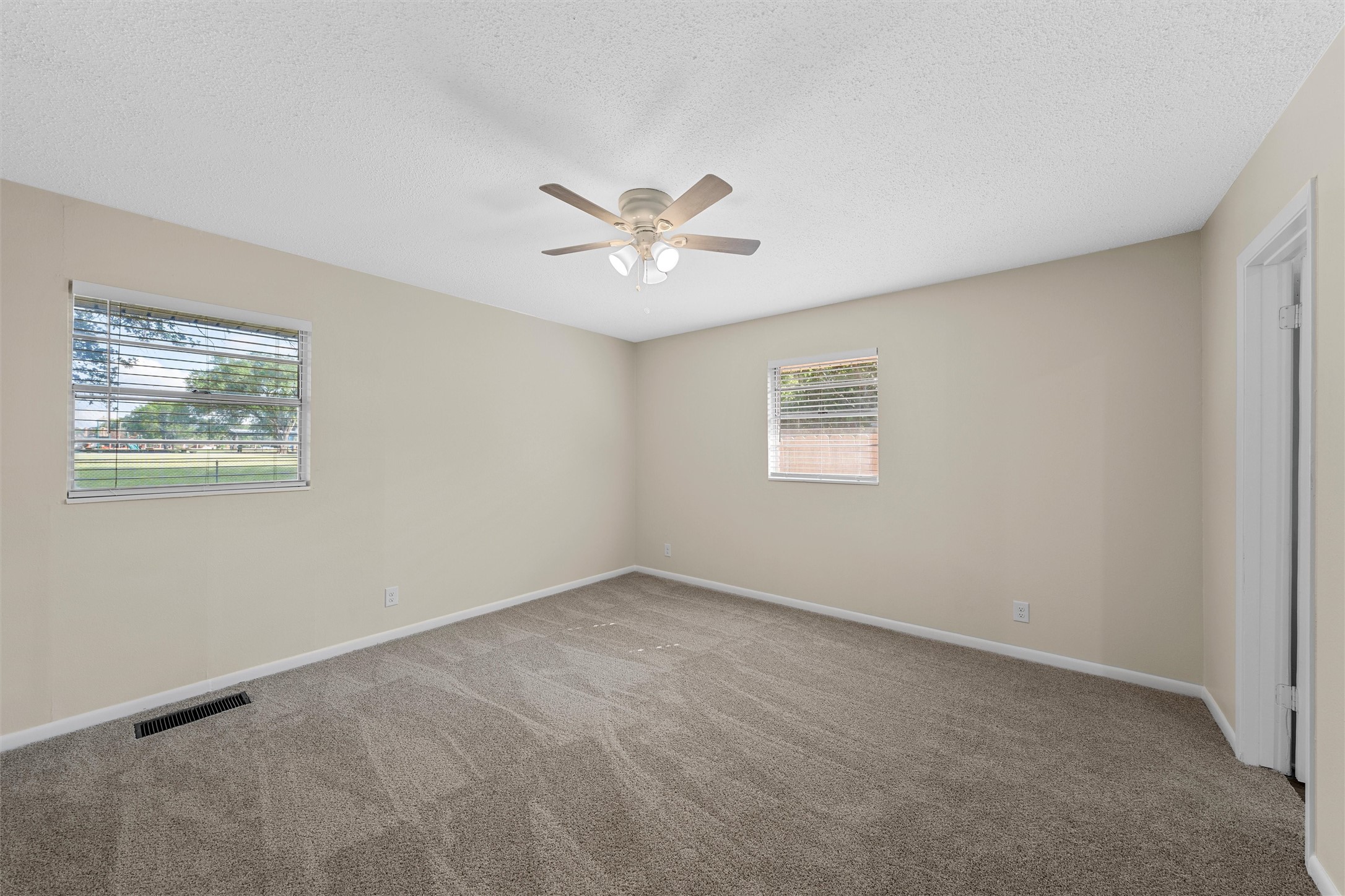 1400 W 6th Street Mcgregor TX 76657