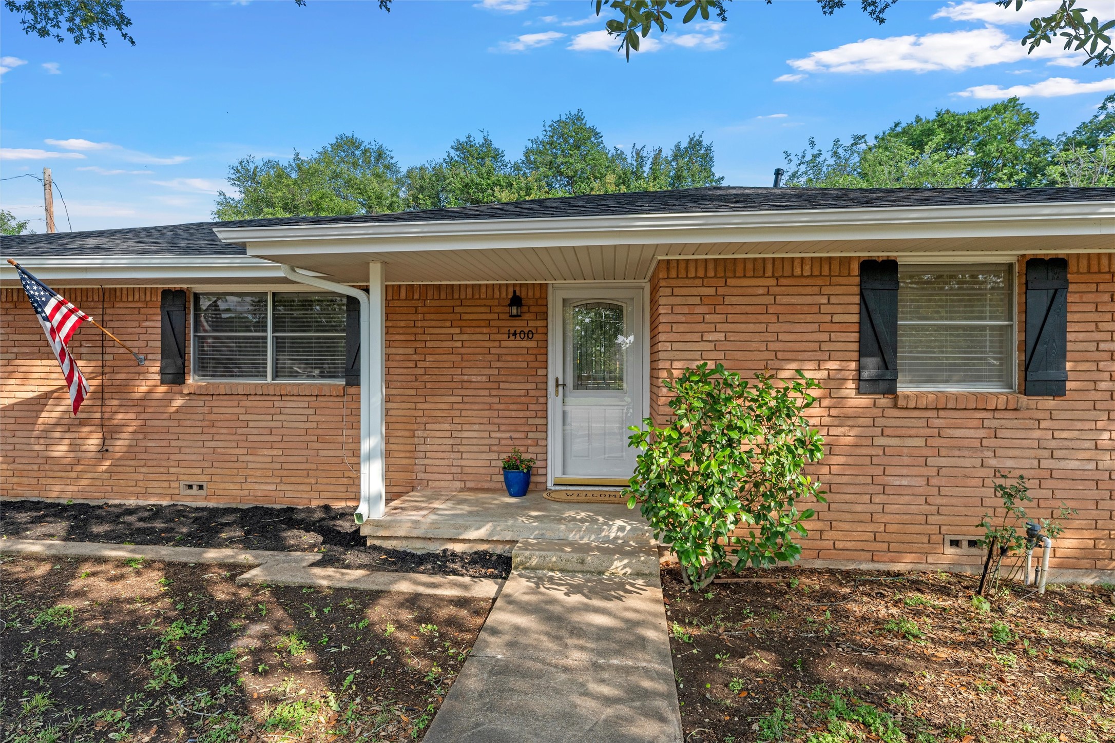 1400 W 6th Street Mcgregor TX 76657