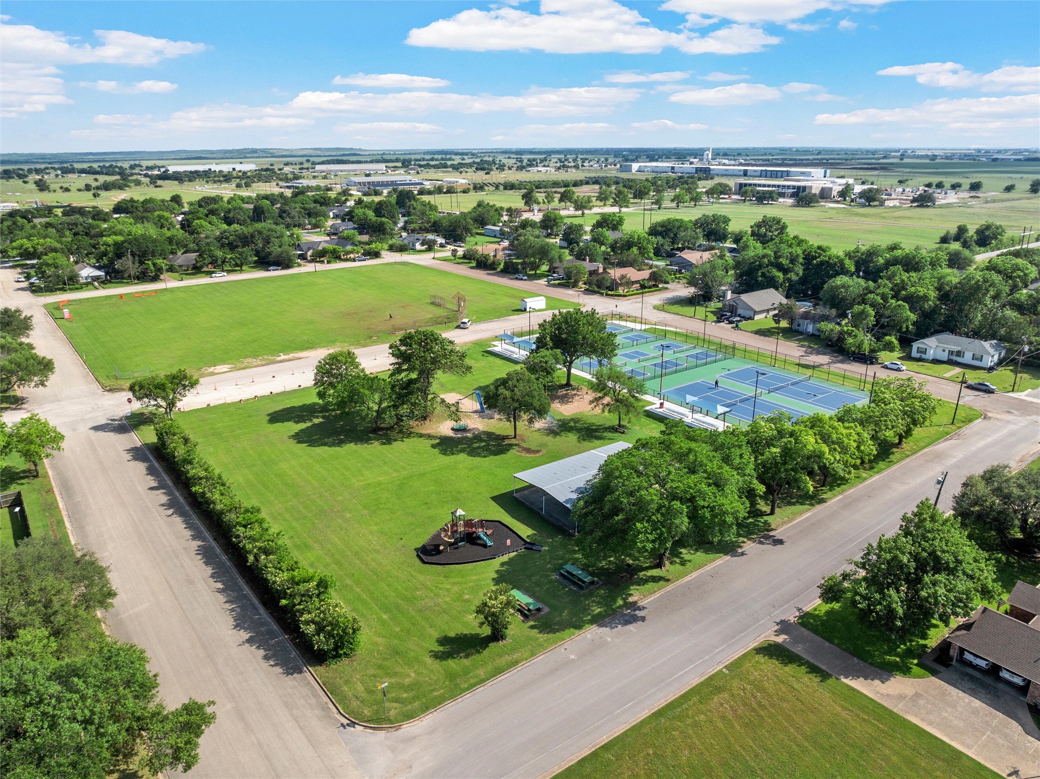 1400 W 6th Street Mcgregor TX 76657