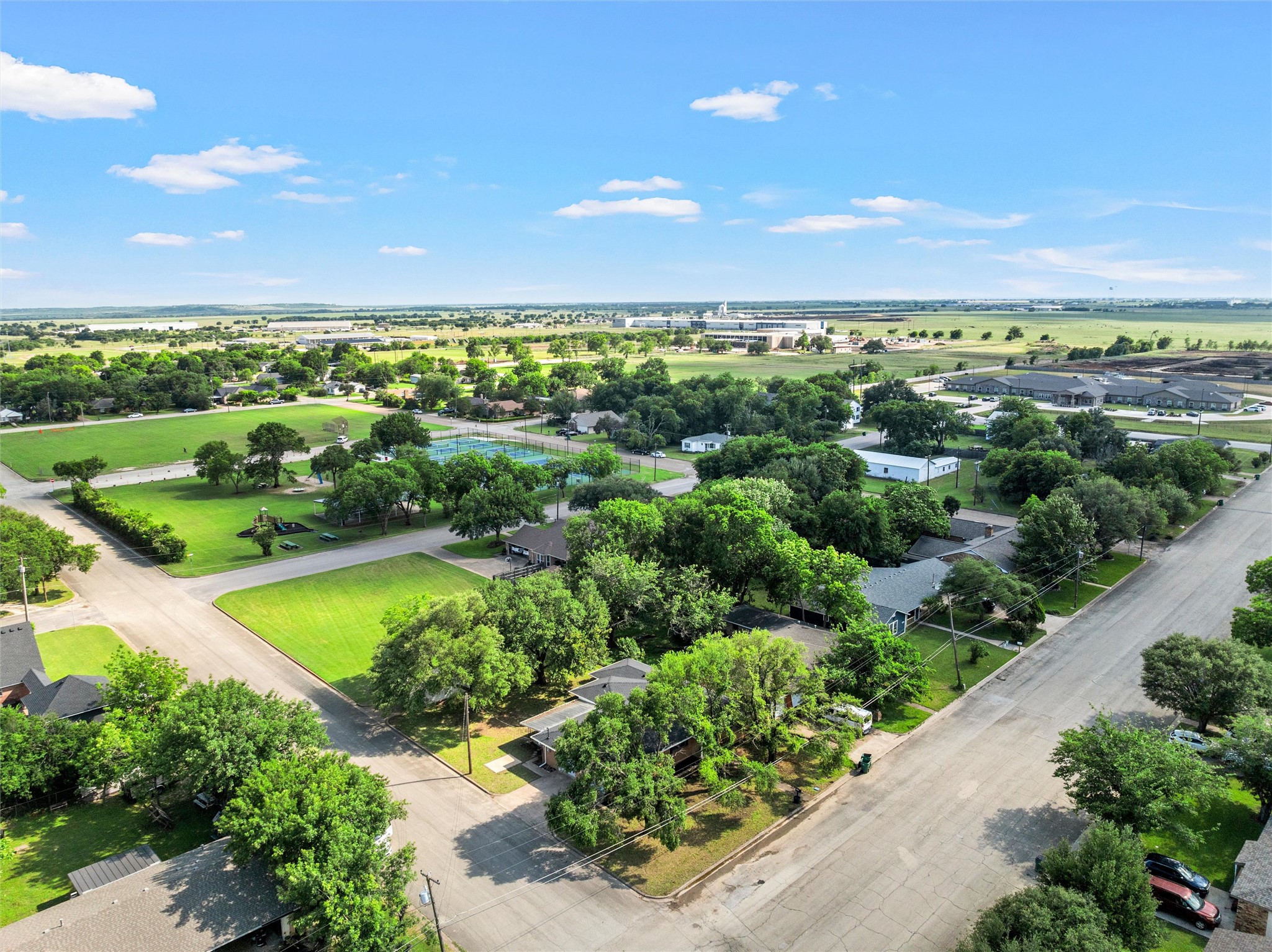 1400 W 6th Street Mcgregor TX 76657