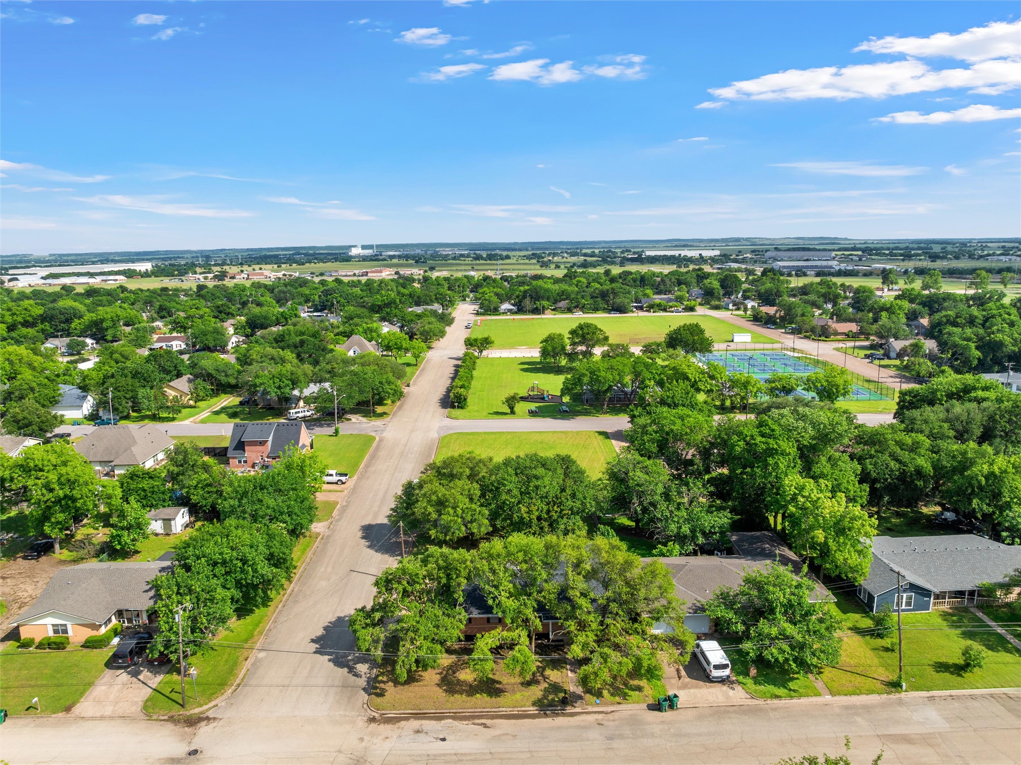 1400 W 6th Street Mcgregor TX 76657
