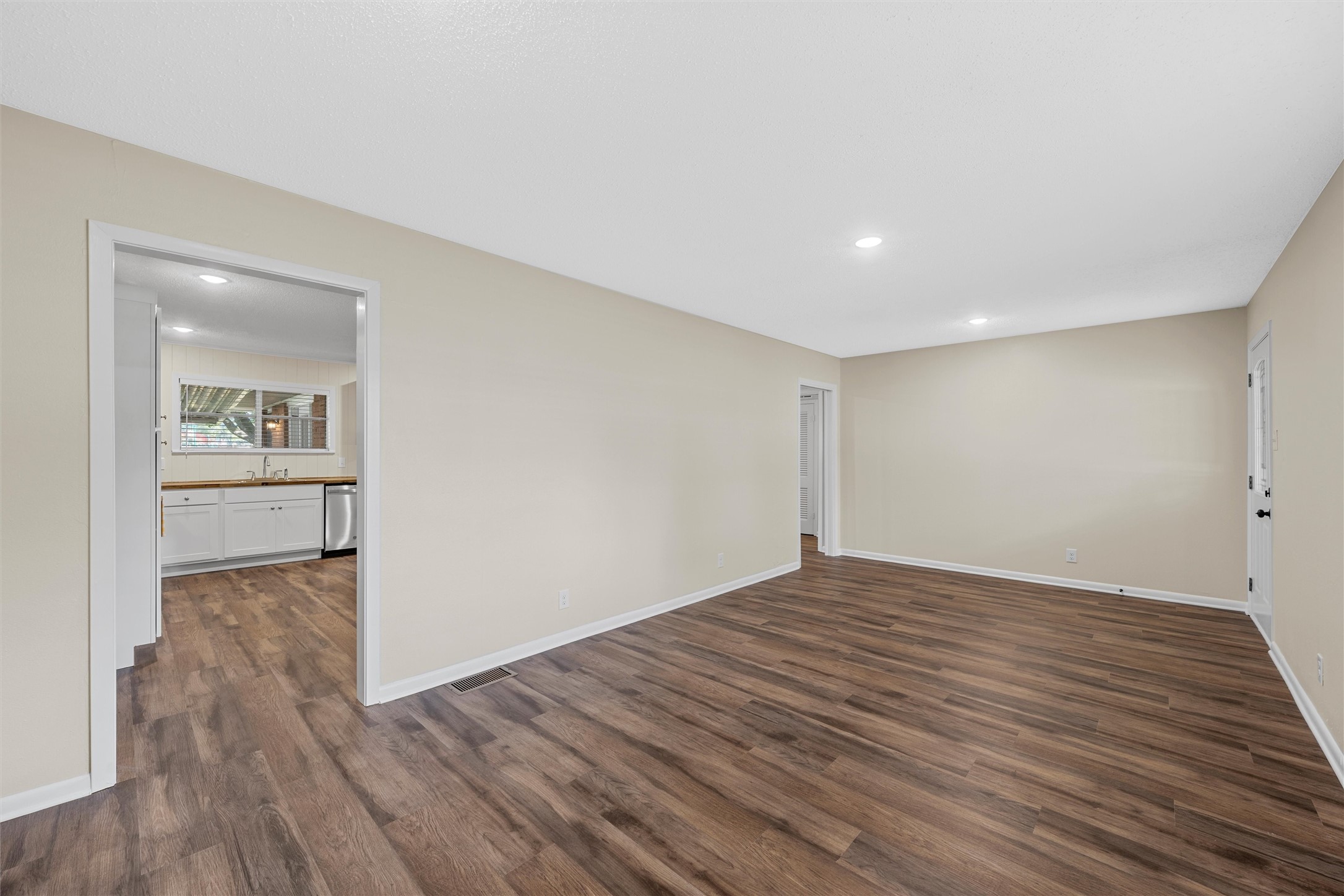 1400 W 6th Street Mcgregor TX 76657
