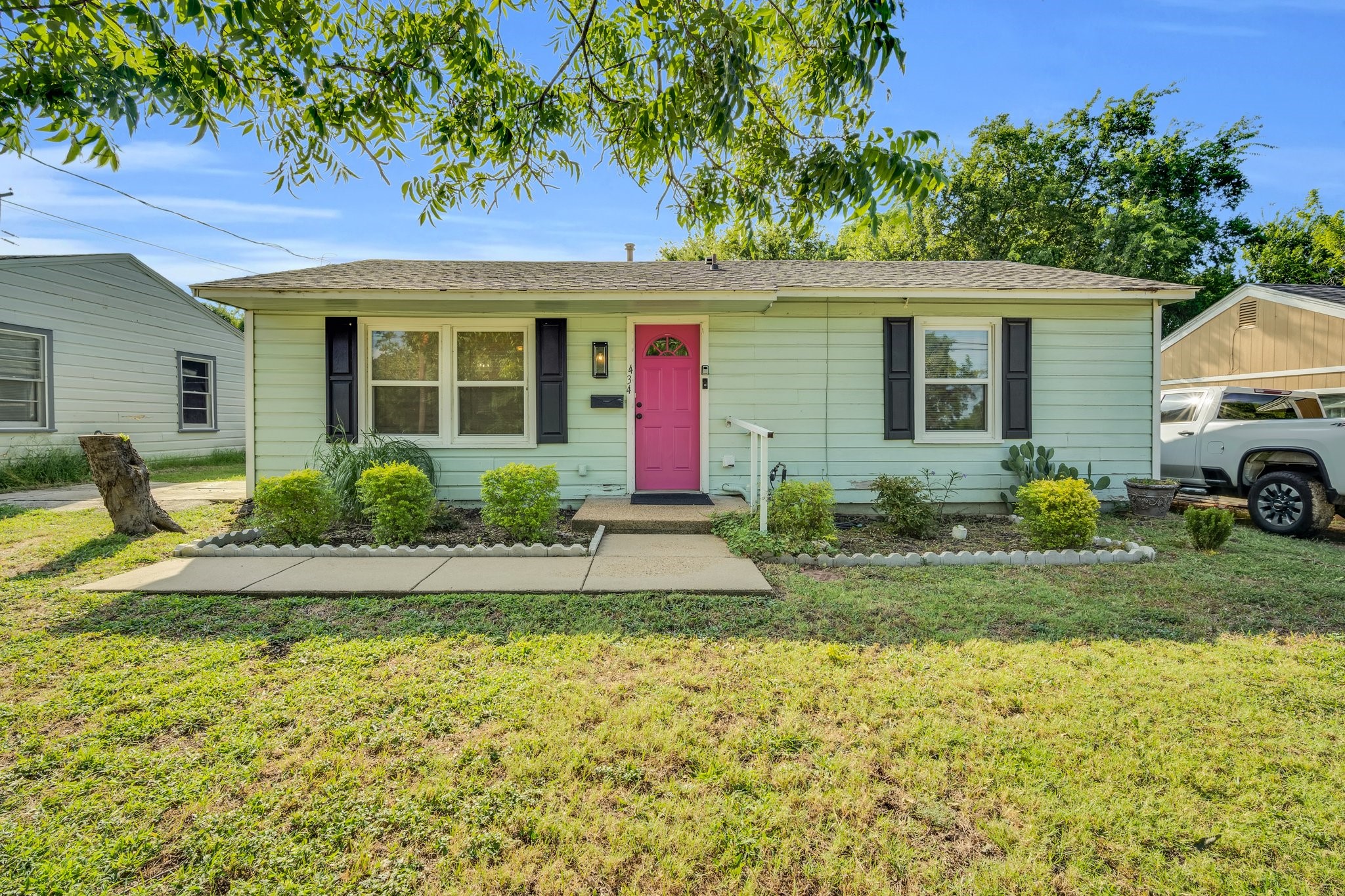 434 N Grand Avenue Waxahachie TX 75165