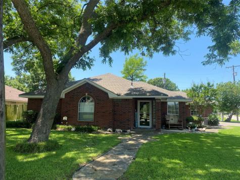 1301 S Howeth Street Gainesville TX 76240