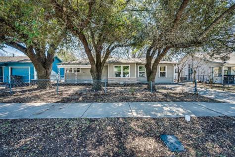 903 Poindexter Avenue Cleburne TX 76033