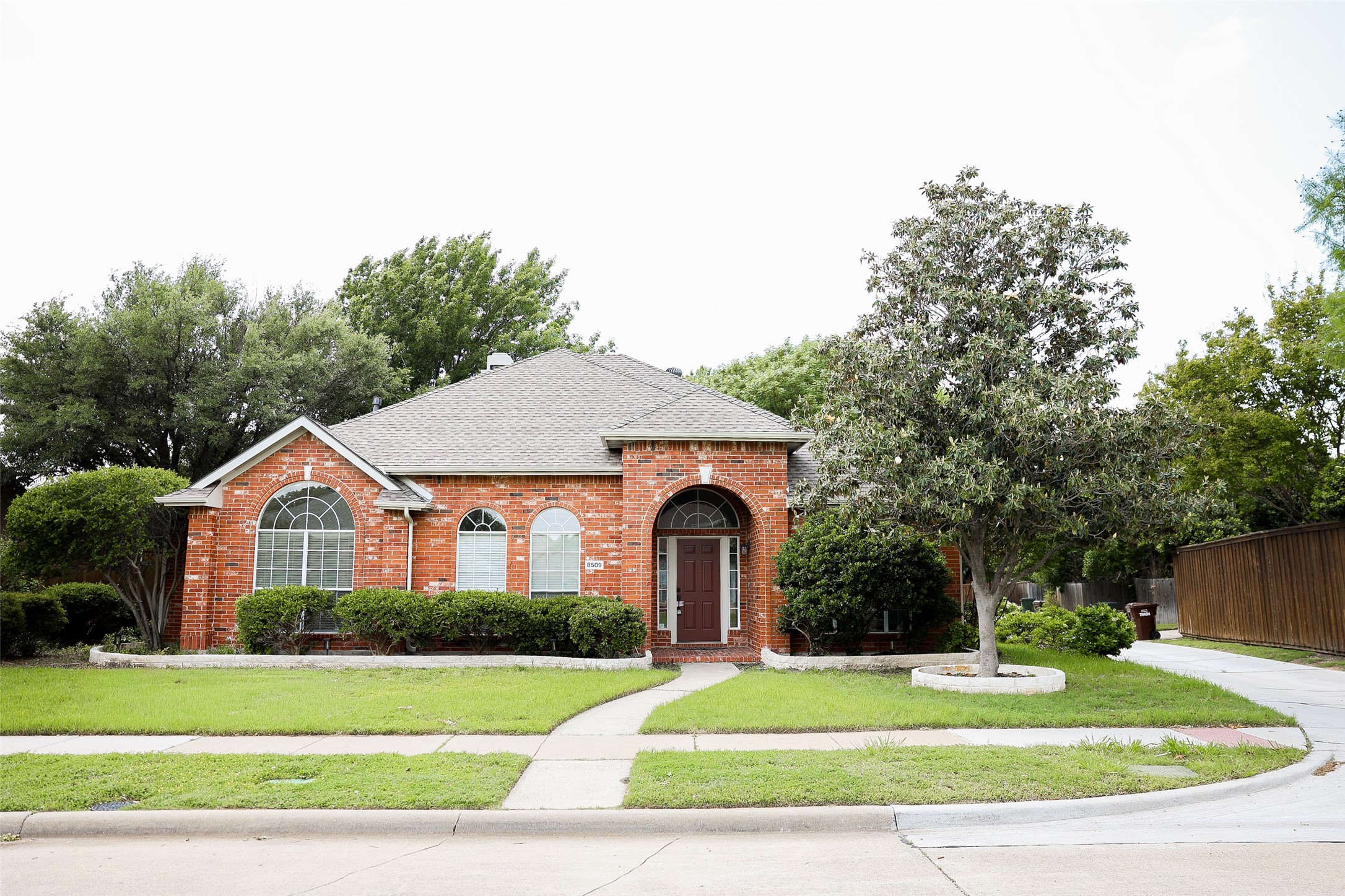 8509 Chalton Drive Plano TX 75024