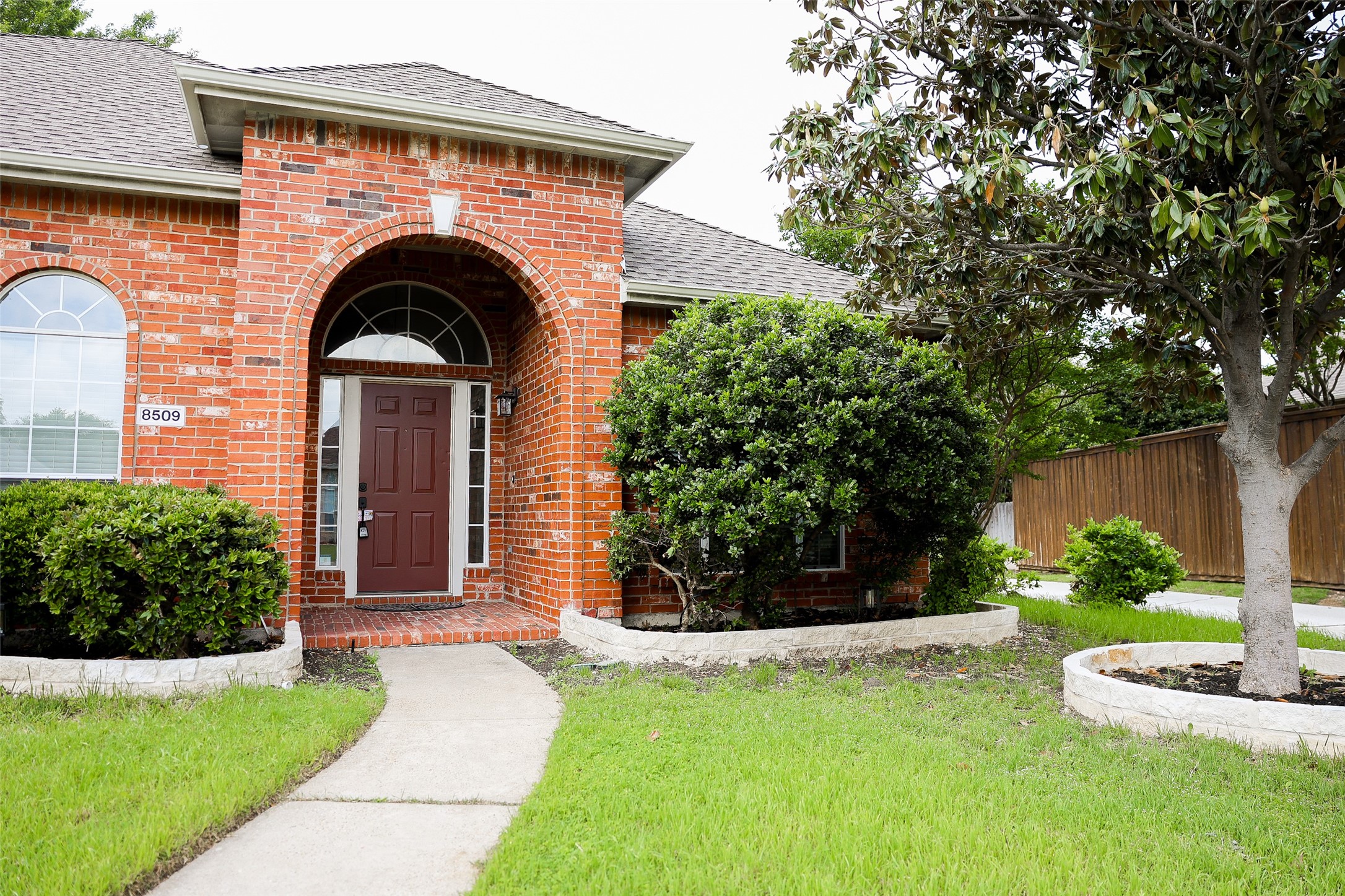 8509 Chalton Drive Plano TX 75024