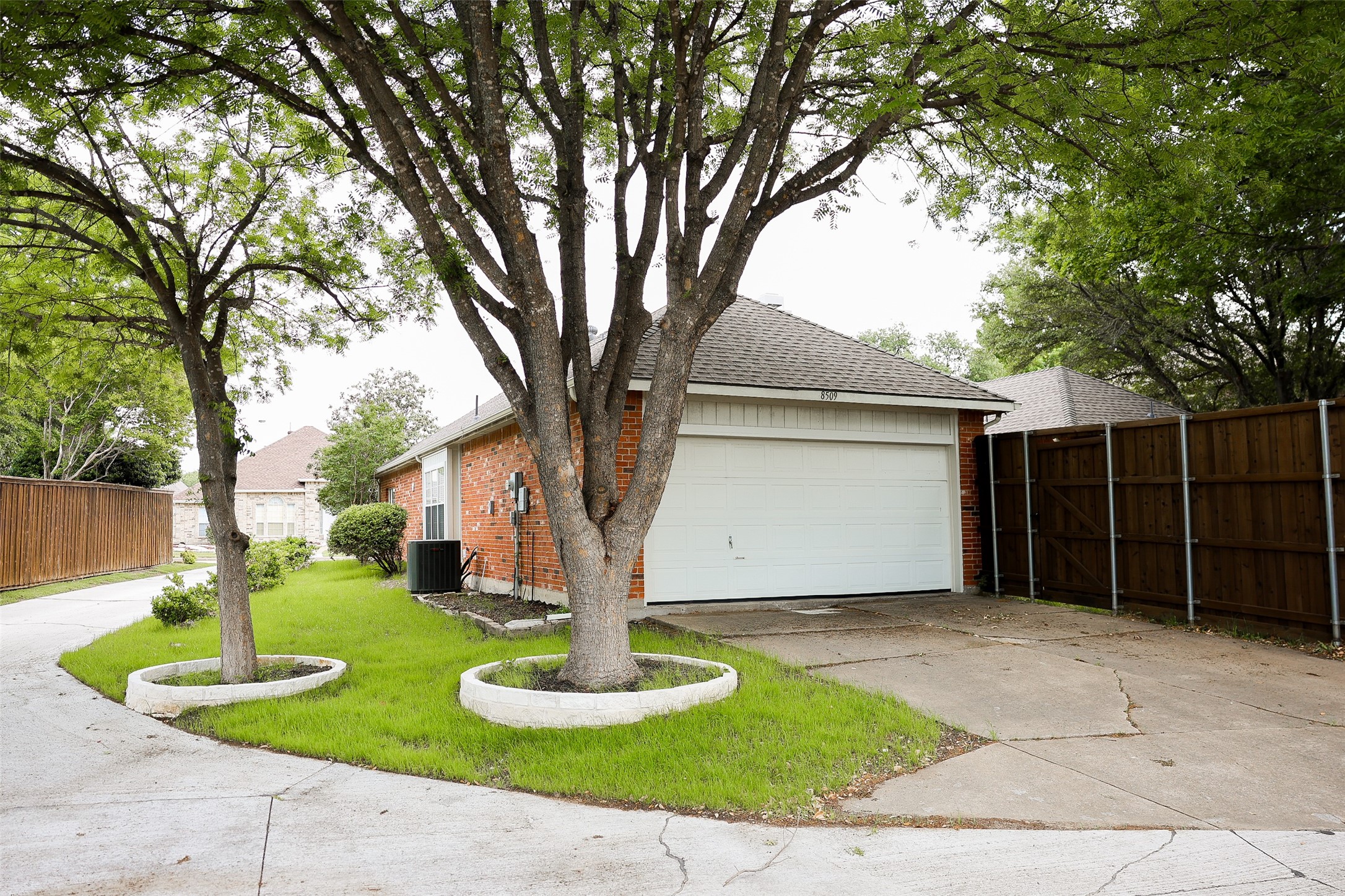 8509 Chalton Drive Plano TX 75024