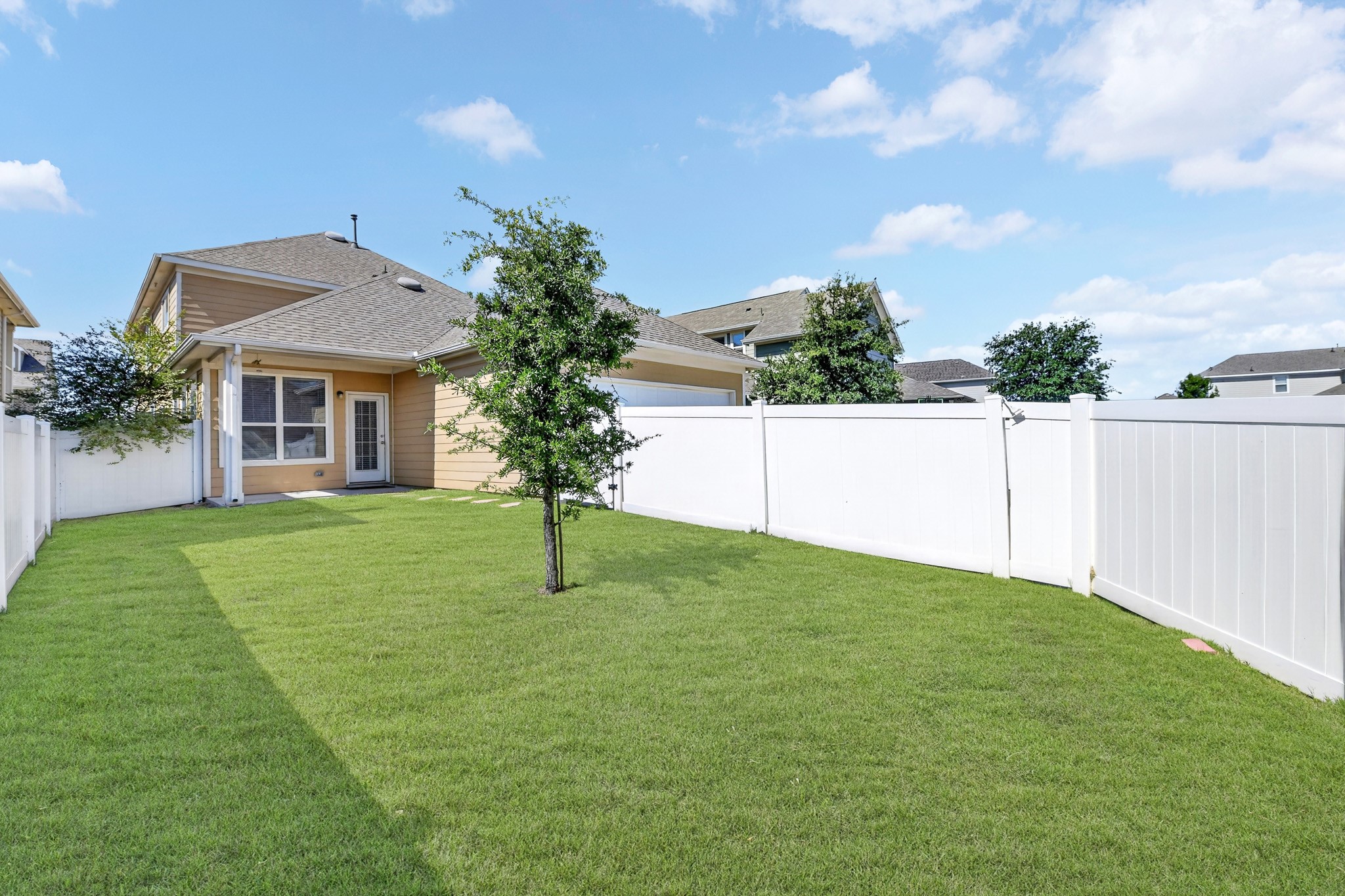 1425 Bull Street Aubrey TX 76227