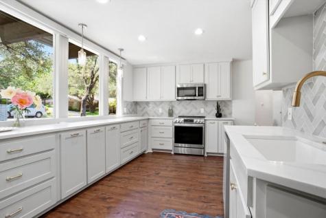 4213 Winding Way Benbrook TX 76126