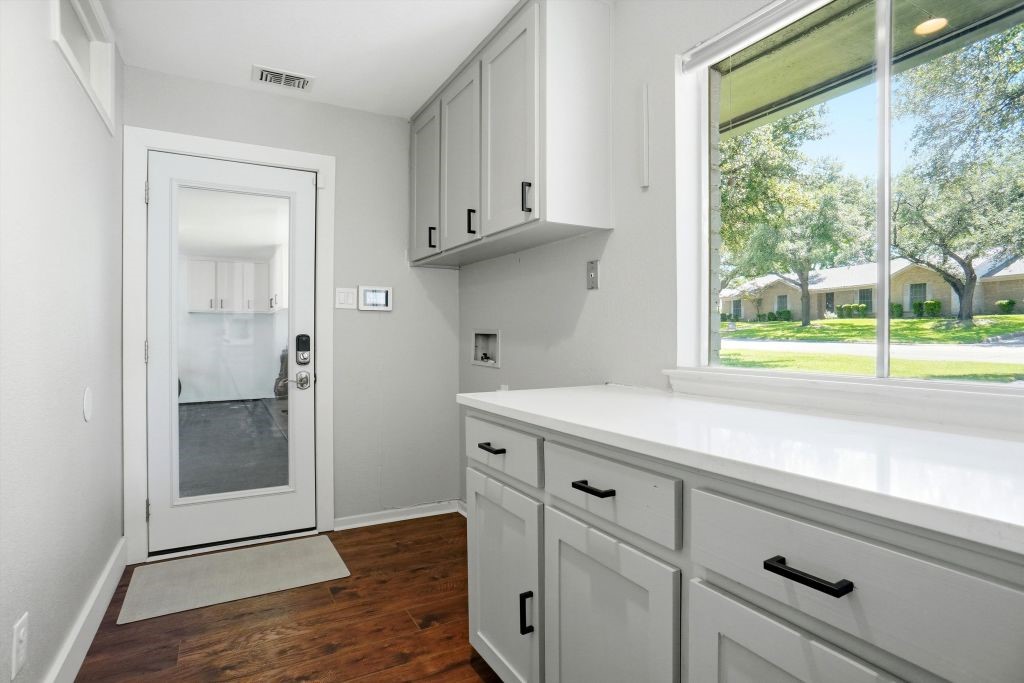 4213 Winding Way Benbrook TX 76126