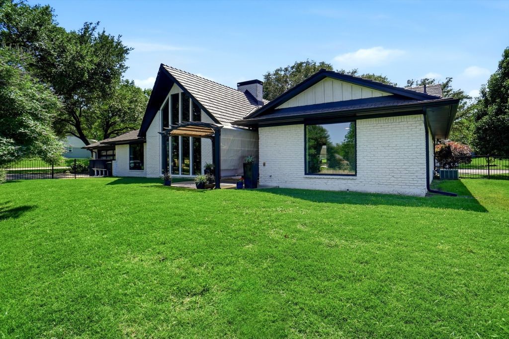 4213 Winding Way Benbrook TX 76126