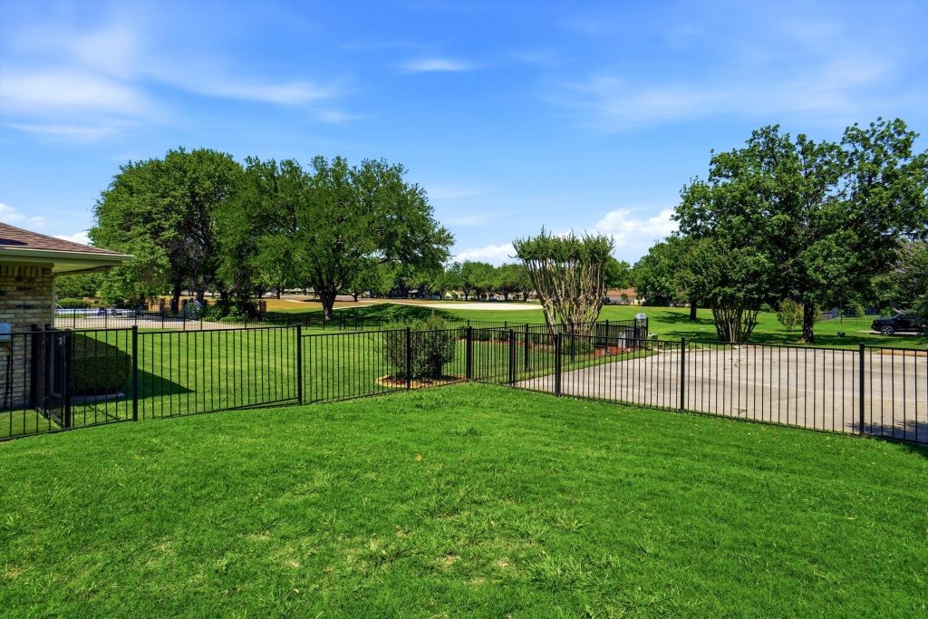 4213 Winding Way Benbrook TX 76126