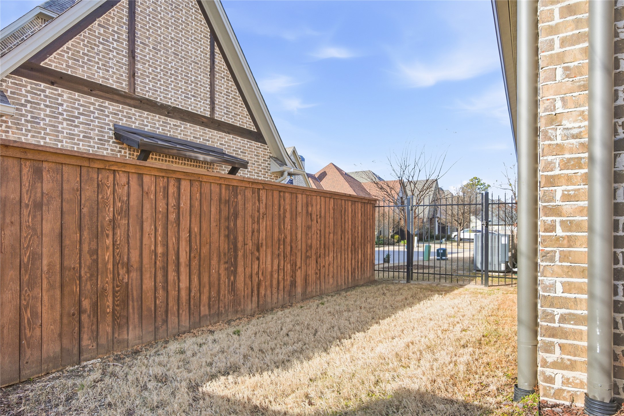 7863 Cross Road Tyler TX 75703