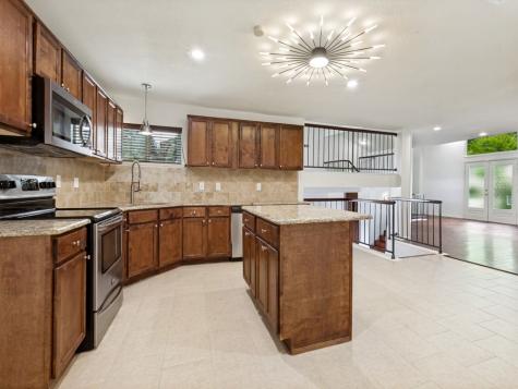 6810 Town Bluff Drive Dallas TX 75248