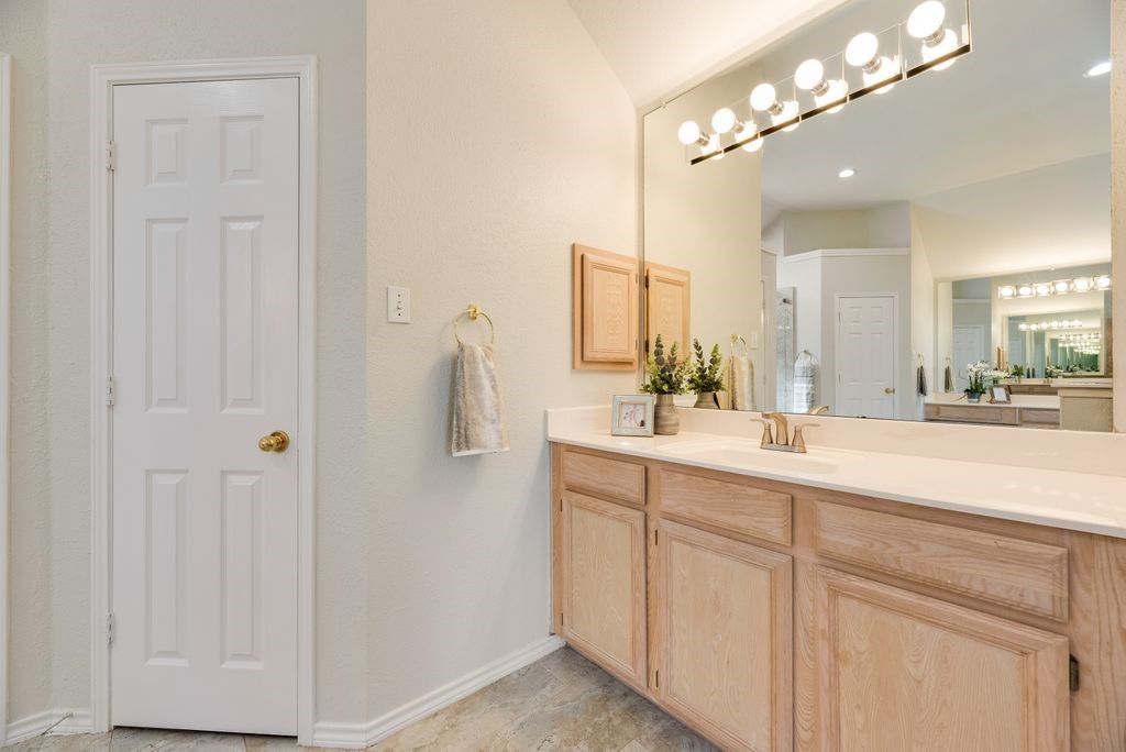 5832 Mossbrook Trail Dallas TX 75252