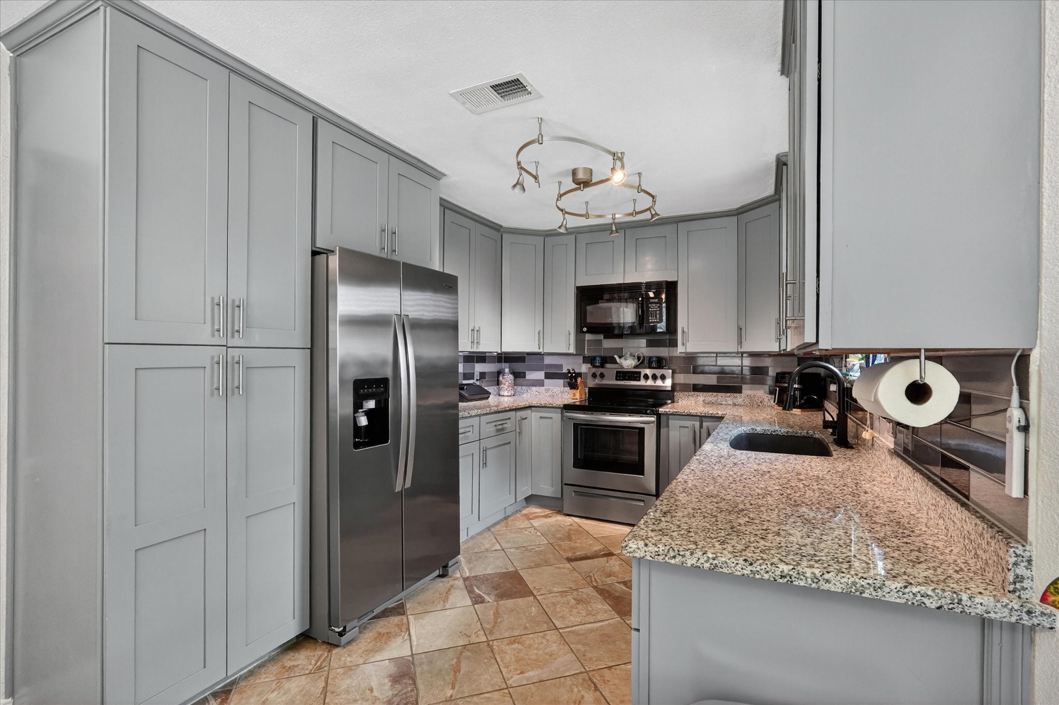 1000 Shady Hill Lane Burleson TX 76028