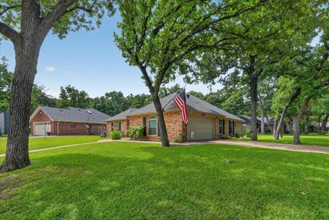 1000 Shady Hill Lane Burleson TX 76028