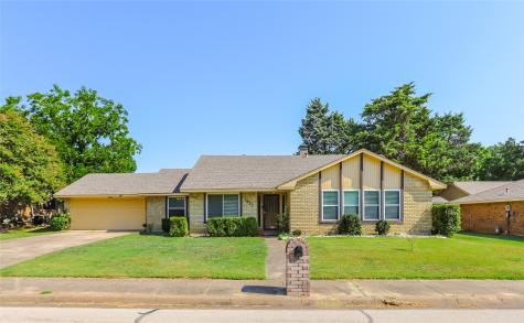 1327 Big Stone Gap Road Duncanville TX 75137