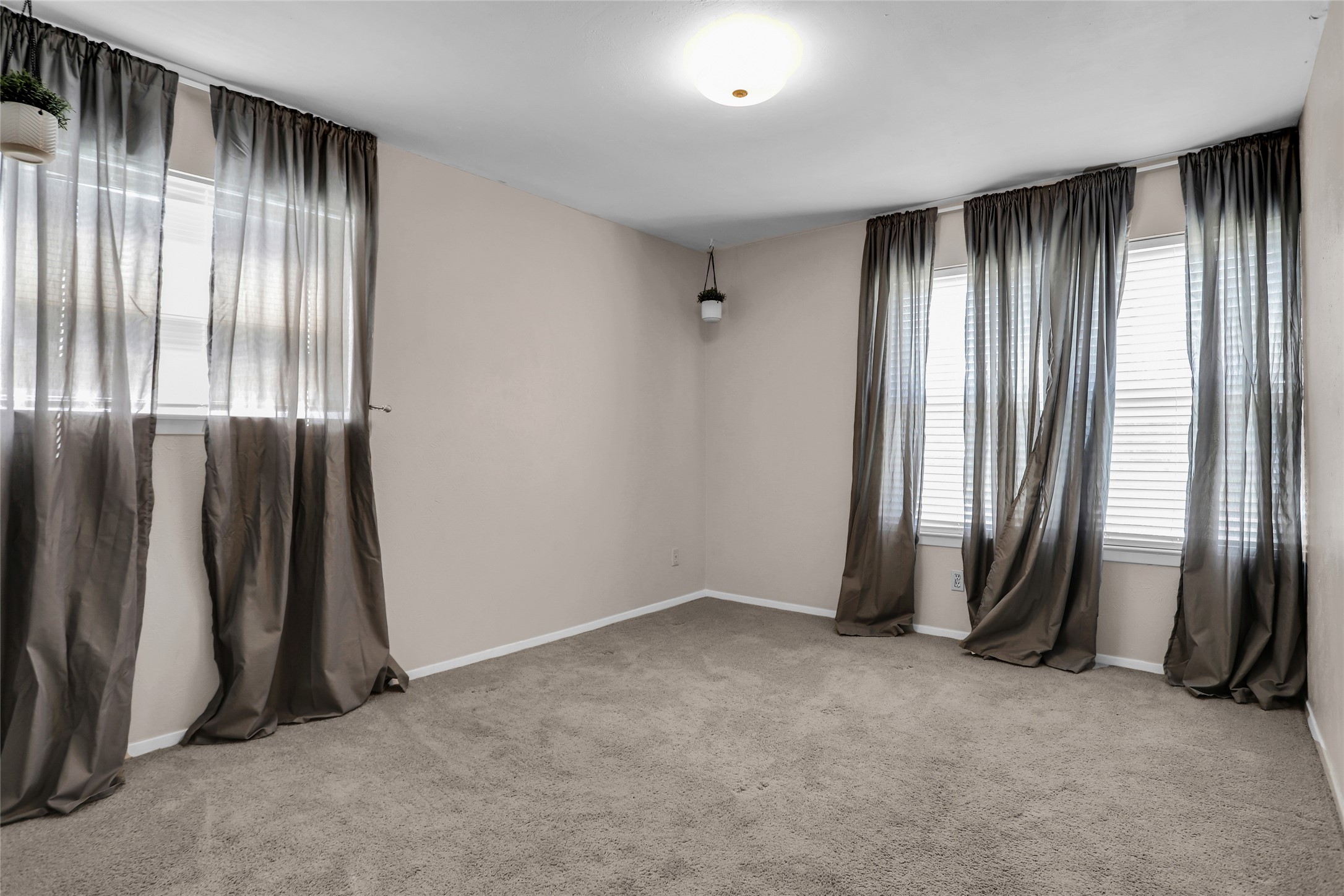 1327 Big Stone Gap Road Duncanville TX 75137