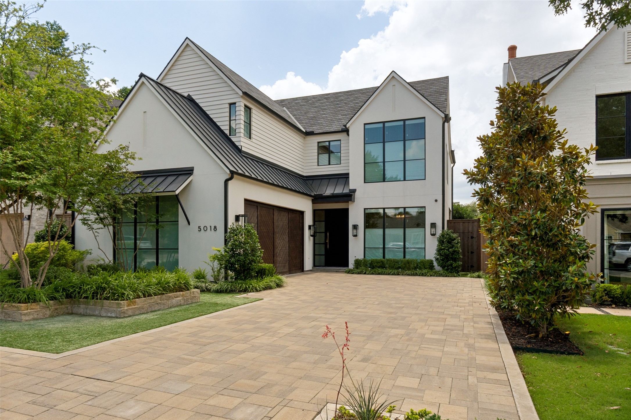 5018 Elsby Avenue Dallas TX 75209