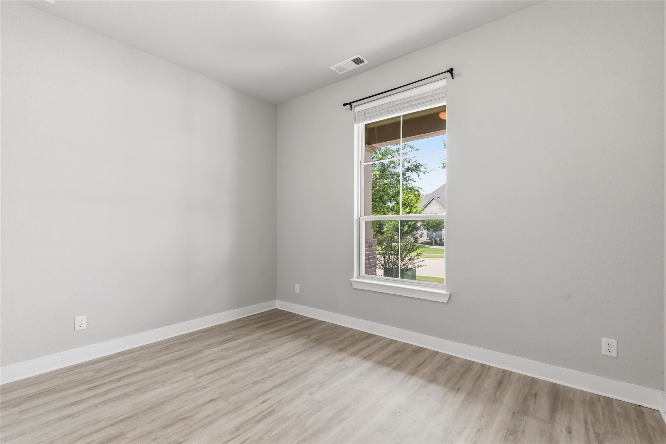 1108 Claiborne Drive Aubrey TX 76227
