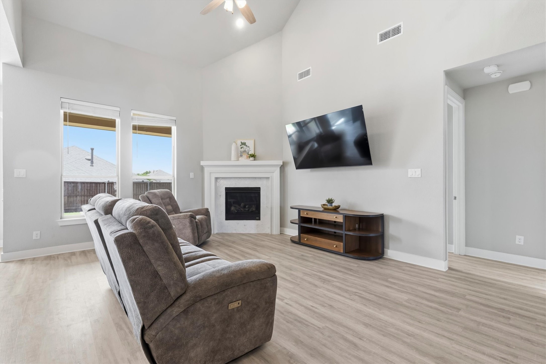 1108 Claiborne Drive Aubrey TX 76227