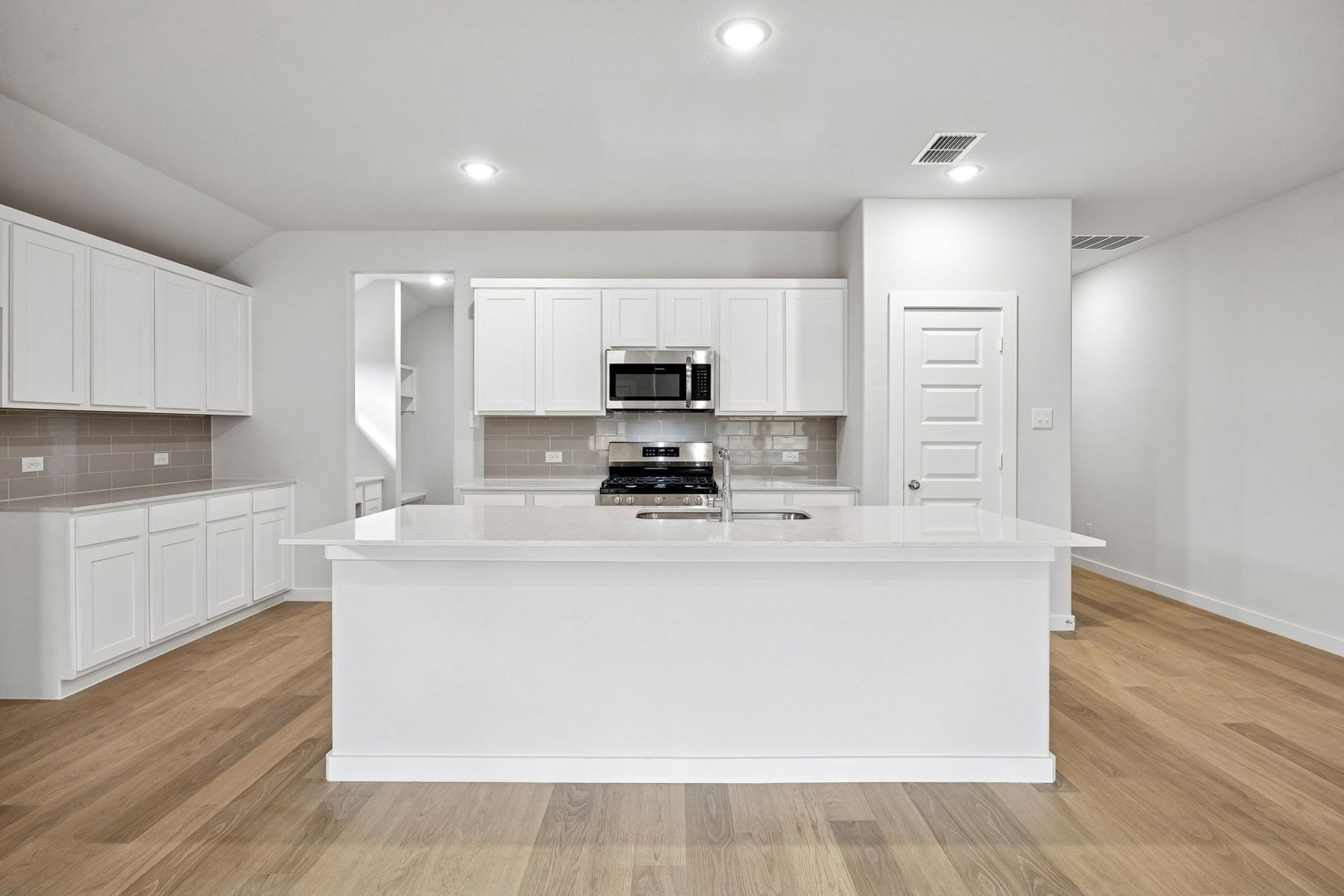 428 Hundred Acre Drive Waxahachie TX 75165