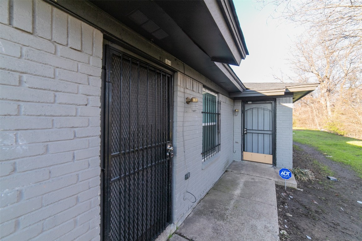 3844 Waldorf Street Fort Worth TX 76119
