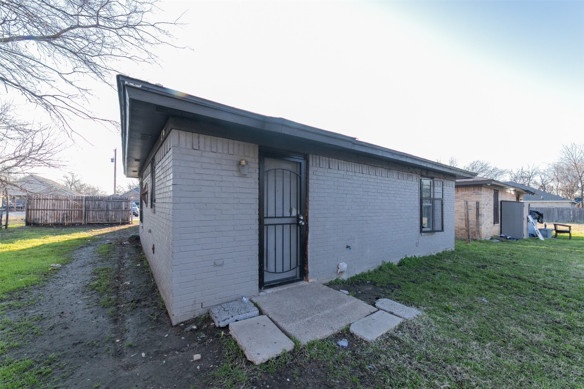 3844 Waldorf Street Fort Worth TX 76119