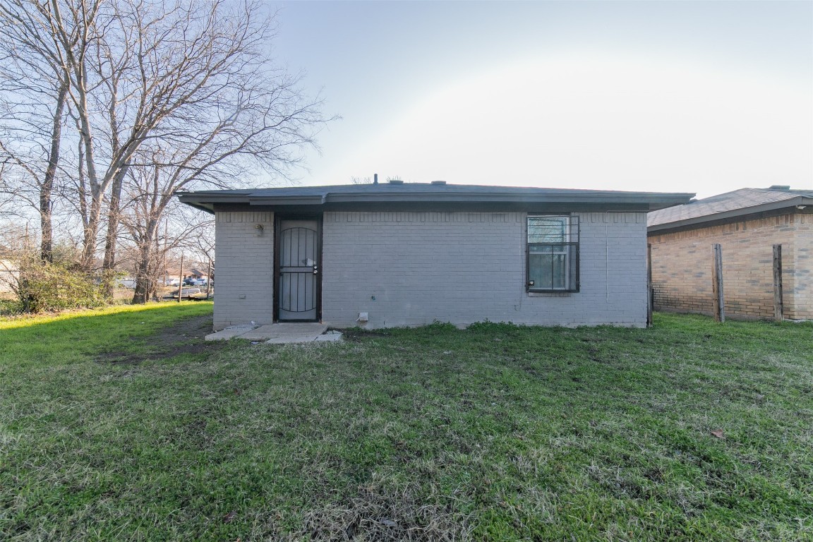 3844 Waldorf Street Fort Worth TX 76119