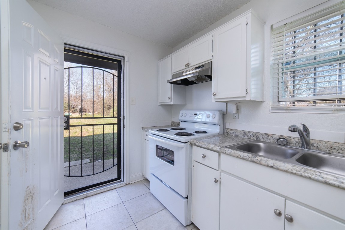 3844 Waldorf Street Fort Worth TX 76119