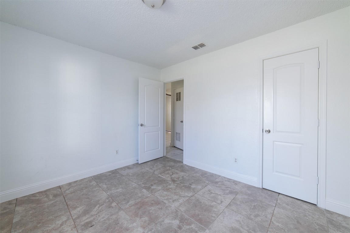 3844 Waldorf Street Fort Worth TX 76119