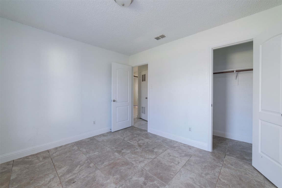 3844 Waldorf Street Fort Worth TX 76119