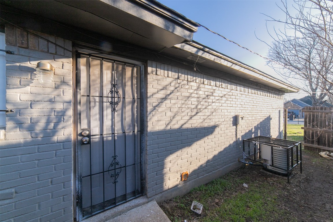 3844 Waldorf Street Fort Worth TX 76119