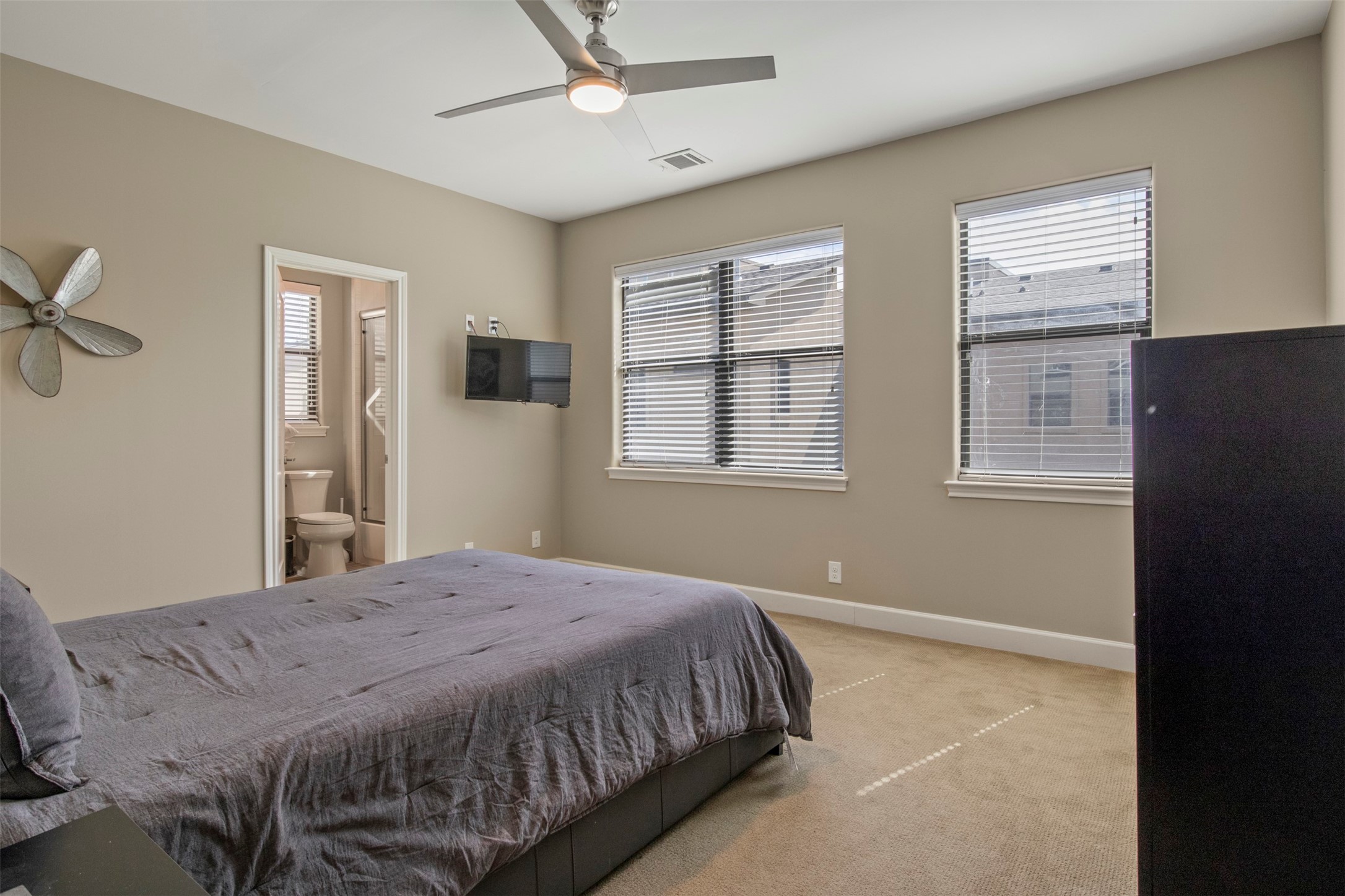 1717 Annex Avenue Dallas TX 75204