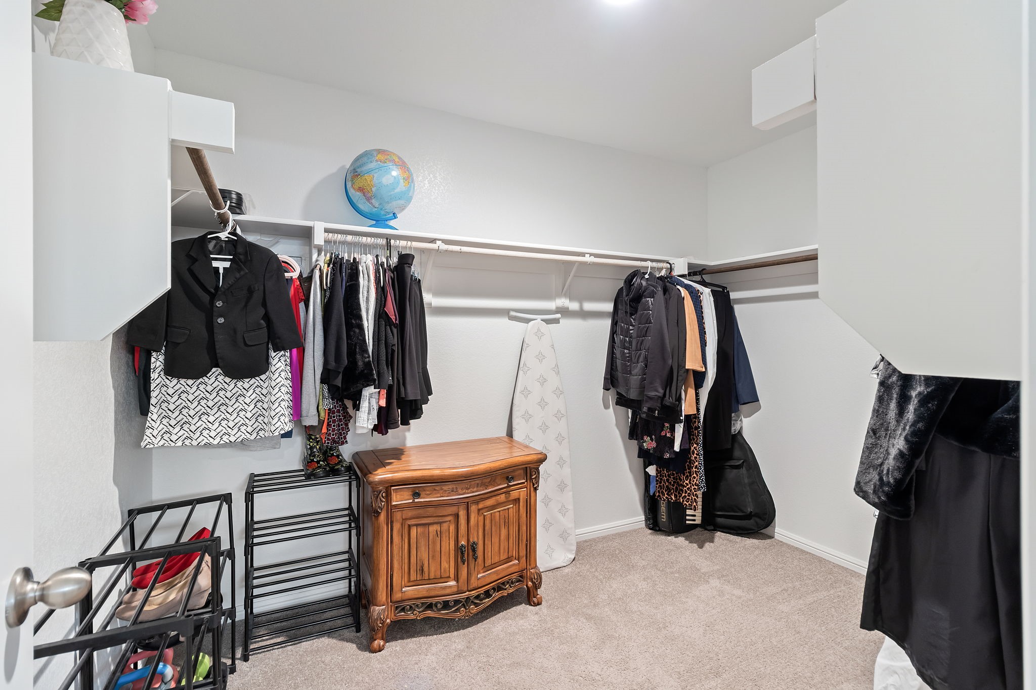 228 Abingdon Street Azle TX 76020