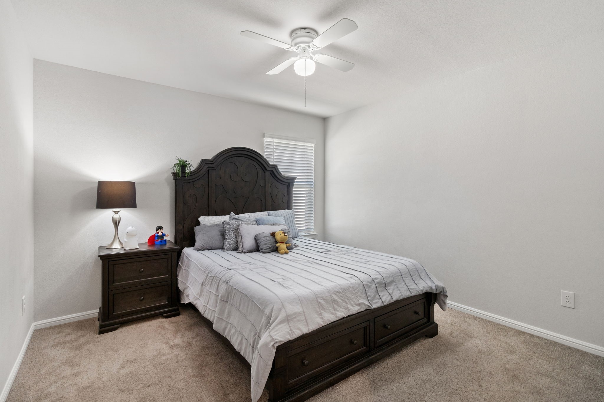 228 Abingdon Street Azle TX 76020
