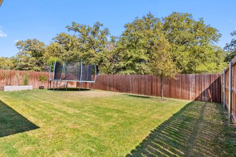 228 Abingdon Street Azle TX 76020