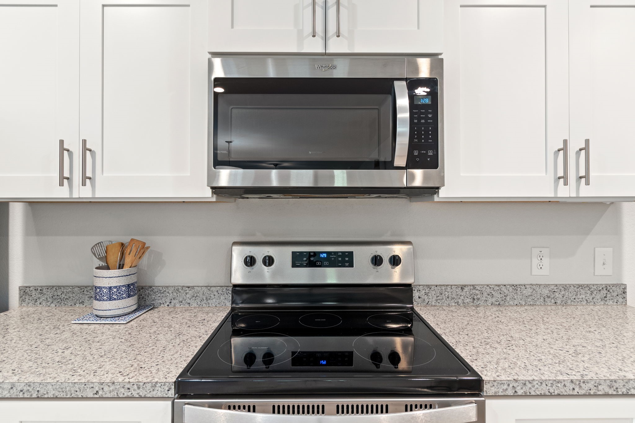 228 Abingdon Street Azle TX 76020