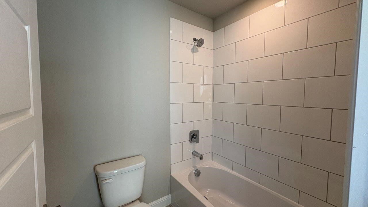 4243 Cornerstone Circle Granbury TX 76048