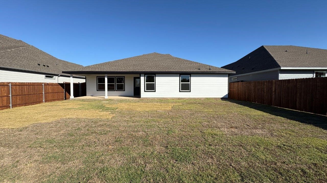 4243 Cornerstone Circle Granbury TX 76048